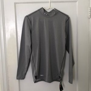 Under Armour Long Sleeve top size small